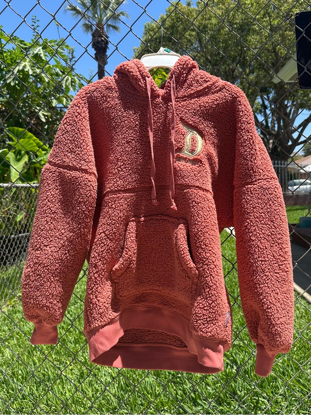 Disneyland Sherpa Hoodie Small Rustic Red Pullover Disneyland Resort Cozy Fleece